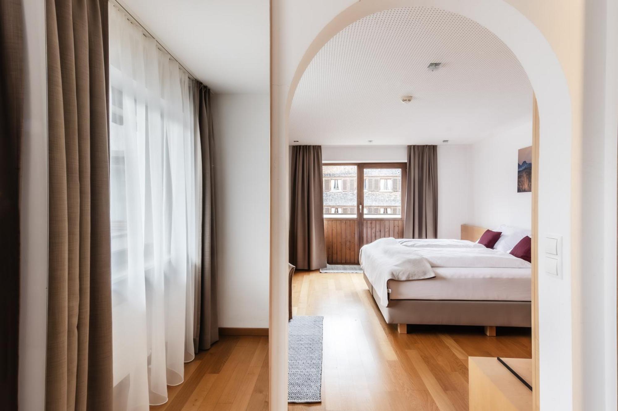 Hotel Loewen Лингенау Екстериор снимка