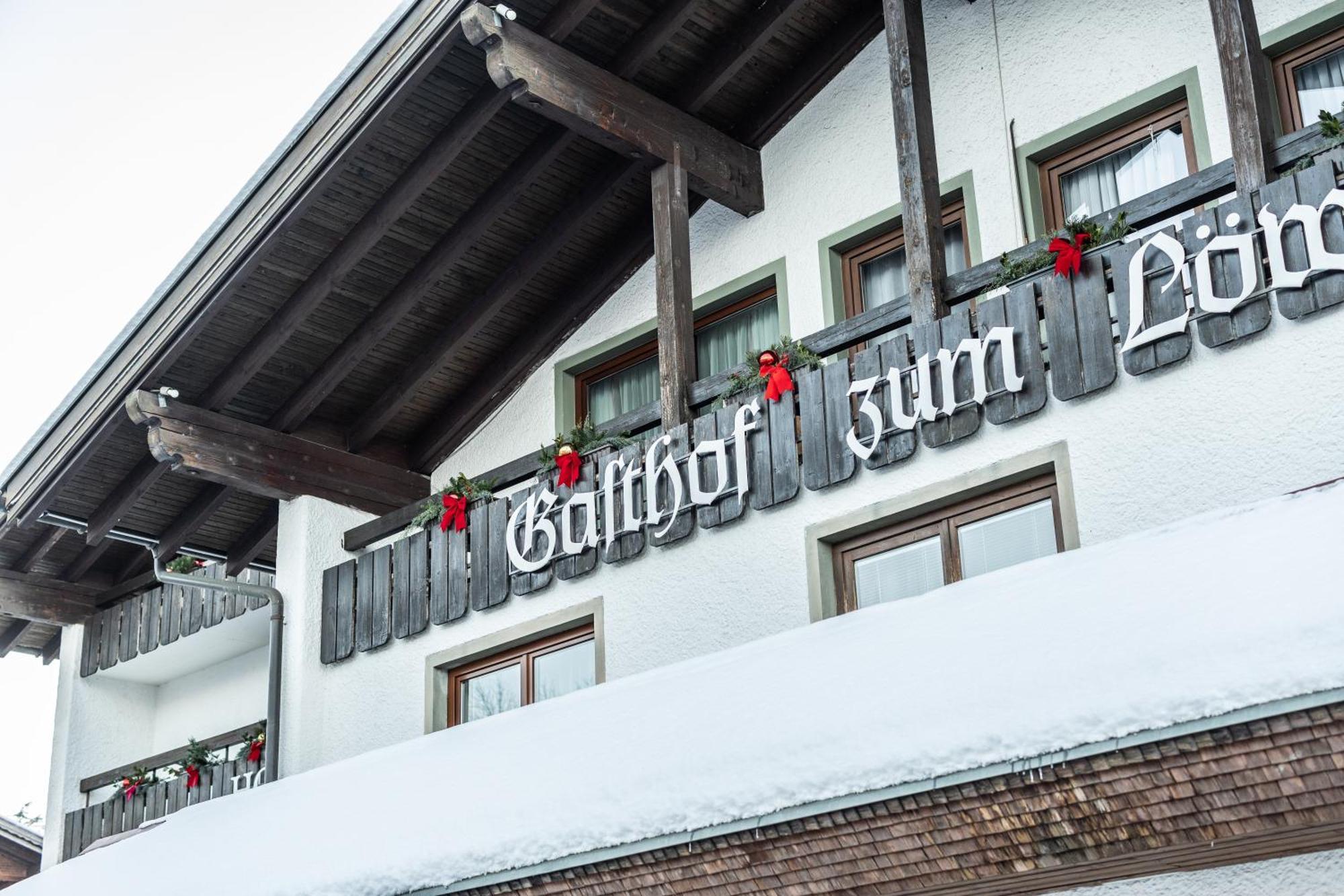 Hotel Loewen Лингенау Екстериор снимка